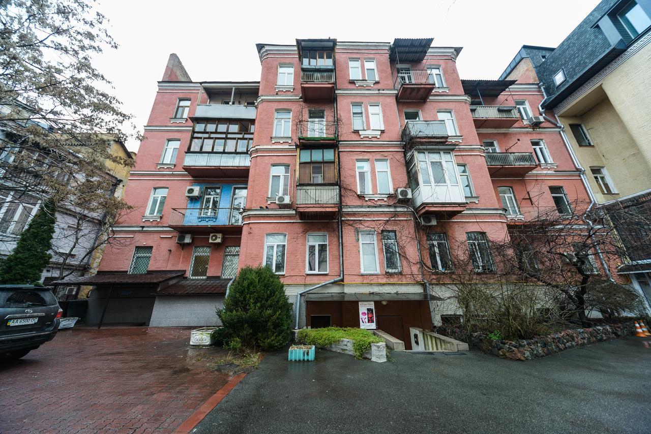 Guest House On Saksahanskoho Street Kyiv Exterior photo